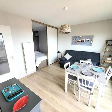 Apartament Refait A Neuf, Proche Et Commerces - Fr-1-92-951